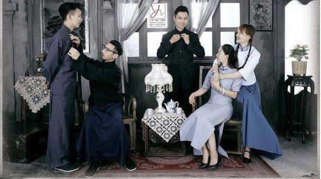 
明星家庭的民国风照片 孙俪温馨 杨颖搞怪 只有他们家最美！“十大外围足球平台app”(图2)