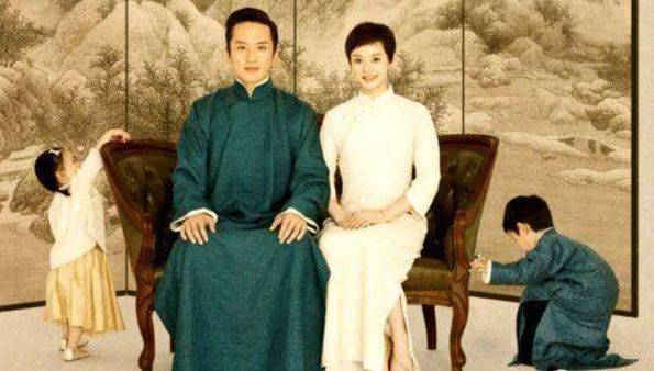 
明星家庭的民国风照片 孙俪温馨 杨颖搞怪 只有他们家最美！“十大外围足球平台app”(图6)