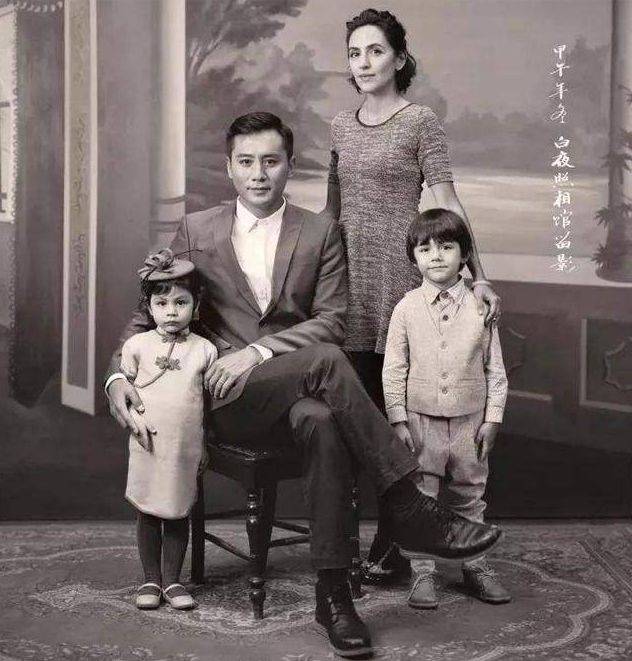 
明星家庭的民国风照片 孙俪温馨 杨颖搞怪 只有他们家最美！“十大外围足球平台app”(图10)